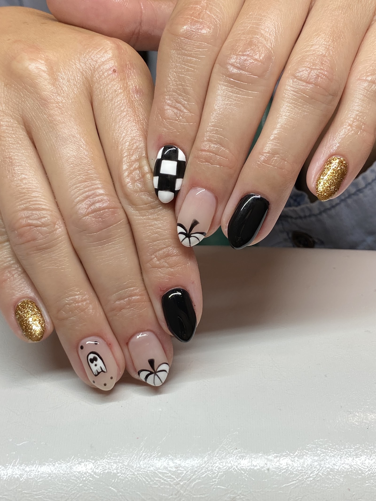 Pekis nails nail photo 5